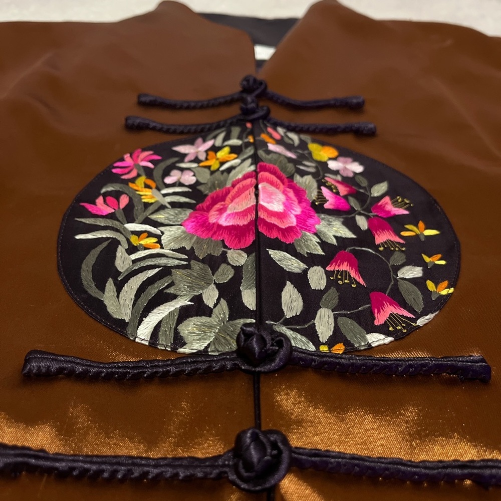 100% Silk Soft Surroundings Embroidered Jacket - Picture 2 of 5